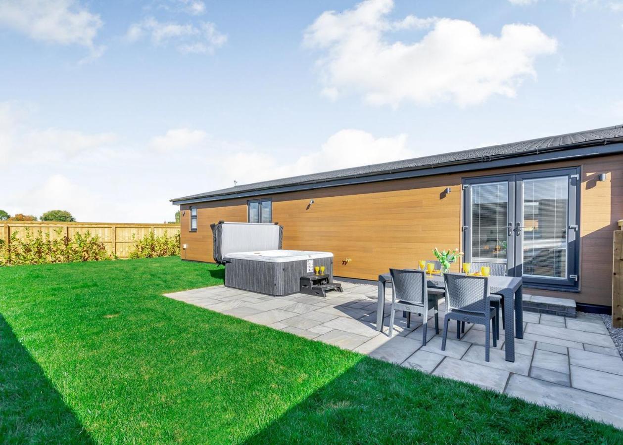 Cotswold Gateway Escape Hotell Offenham Eksteriør bilde
