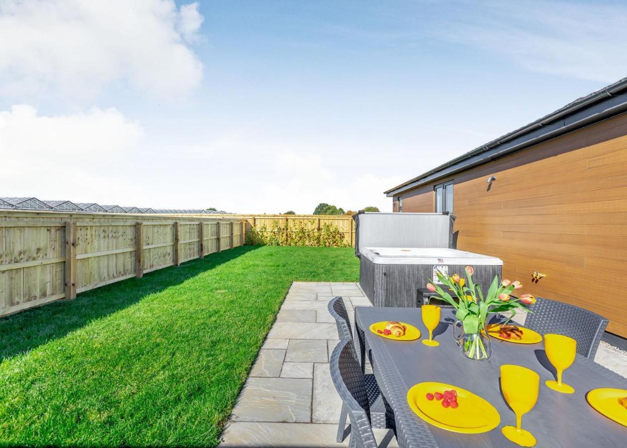 Cotswold Gateway Escape Hotell Offenham Eksteriør bilde